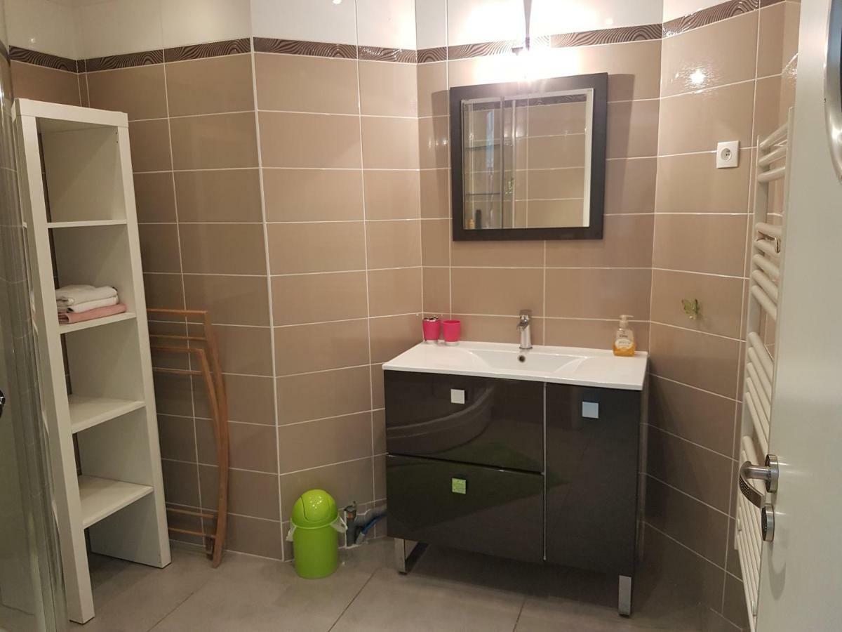 Apartment L'Aquarius Вилньов-льо-Роа Екстериор снимка