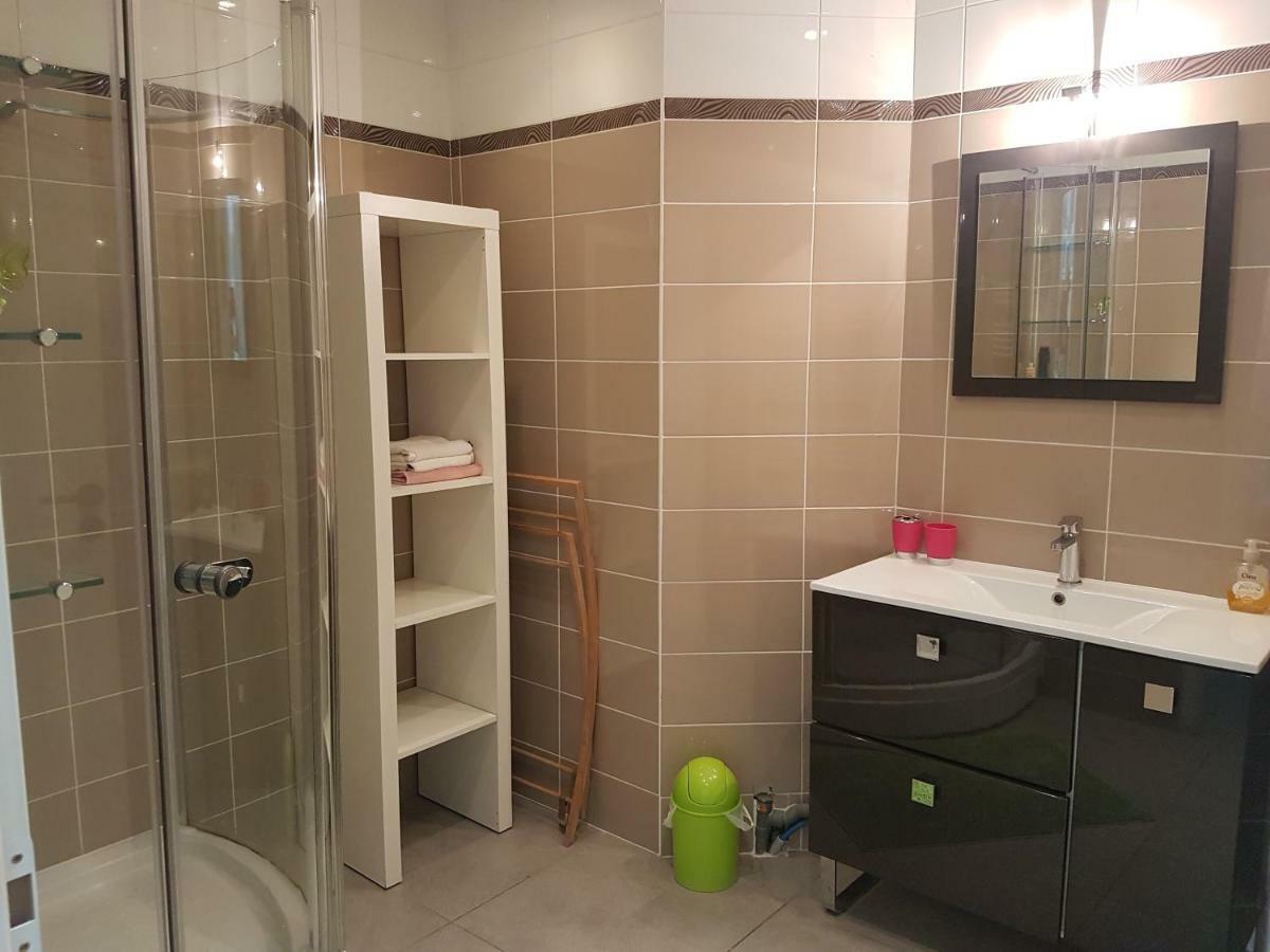 Apartment L'Aquarius Вилньов-льо-Роа Екстериор снимка
